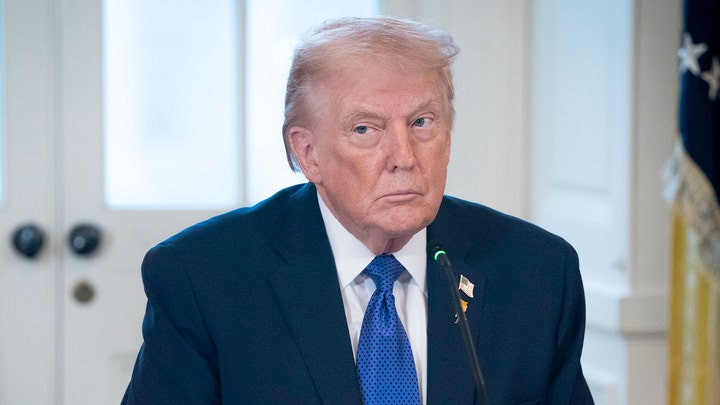 Key Republicans flip, kill effort to restrain Trump's policing power over Venezuela