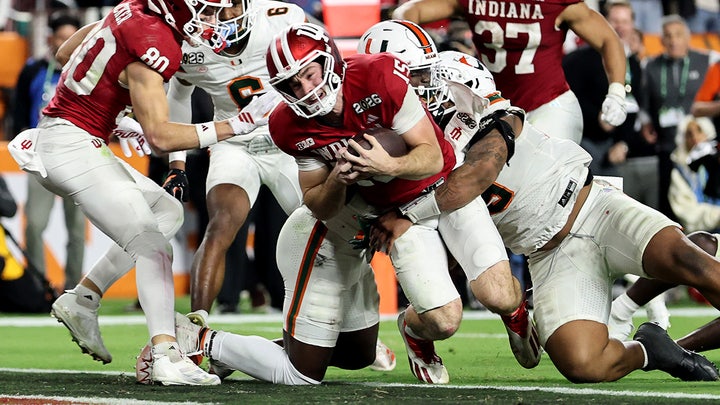 Trump appears at college football national championship
