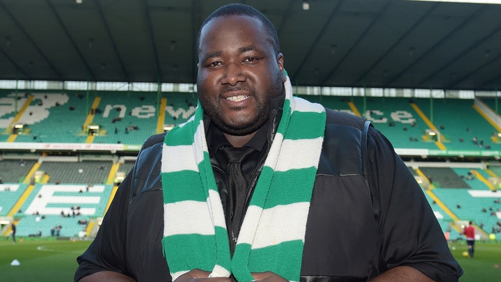 Quinton Aaron , protagonista de «Blind Side», Aaron Dios te salvó de una caída que casi te cuesta la vida y que te llevó a perder 90 kilos.