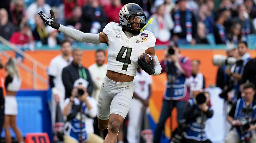 Joel Klatt on Miami vs. Ohio State, Oregon vs. Texas Tech, Mendoza | FULL INTERVIEW | The Herd