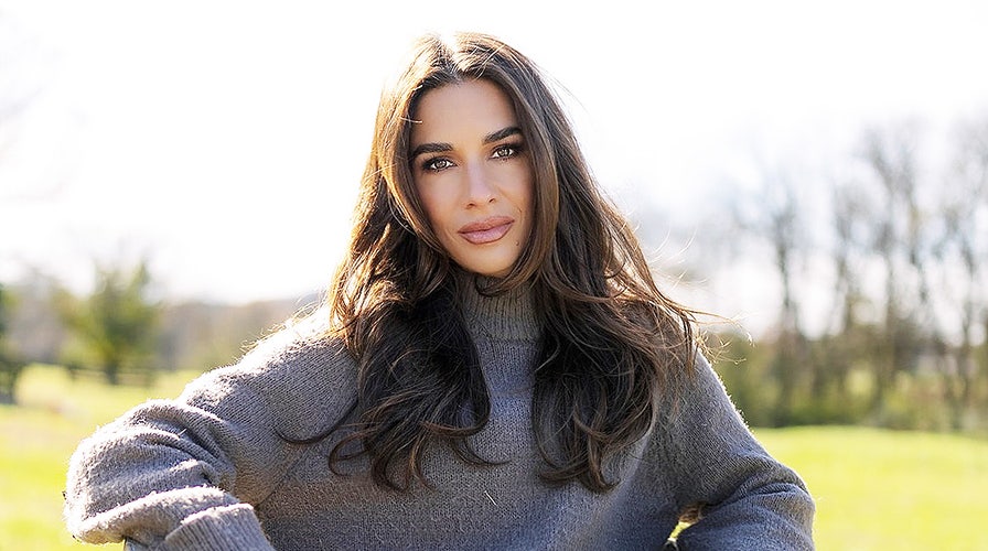 Jessie James Decker defends raising active kids without social media