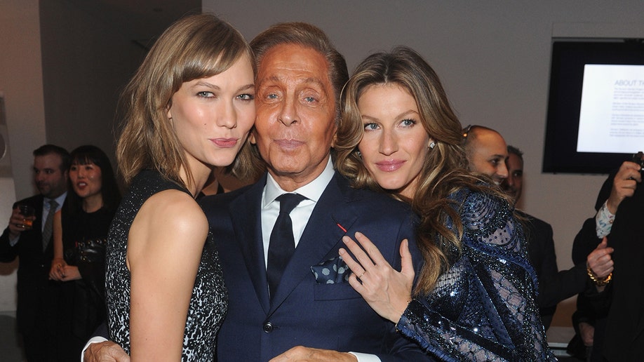  Model Karlie Kloss, Designer Valentino and model Gisele Bündchen attend the WSJ. Magazine's "Innovator Of The Year" Awards 2013 at The Museum of Modern Art on November 6, 2013 in New York City.