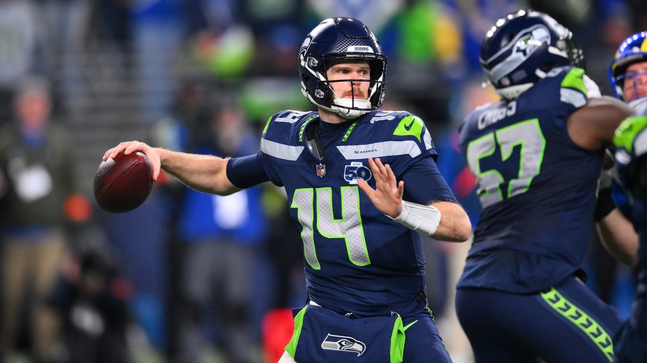 Seattle Seahawks dominate Chiefs 20-3 as Sam Darnold silences critics in potential Super Bowl preview