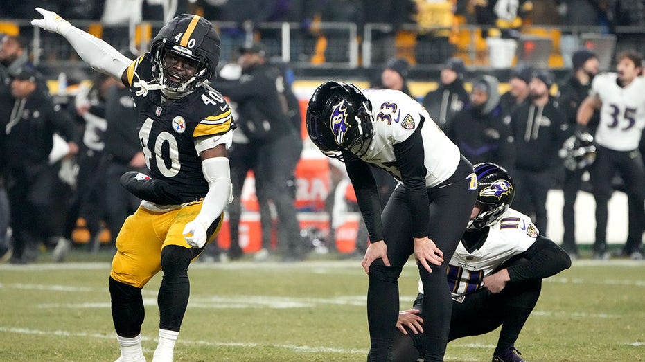 Priest blesses Steelers end zone where Ravens kicker misses playoff-clinching field goal