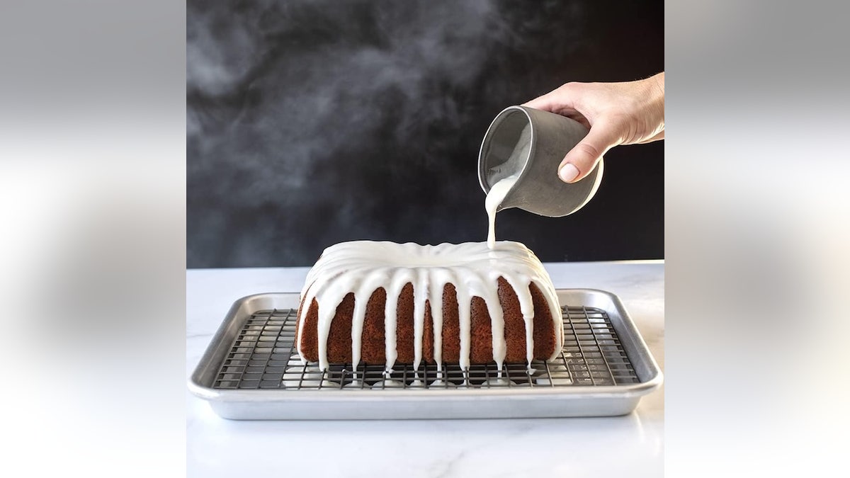 A small baking sheet well-suited for one-person meals.
