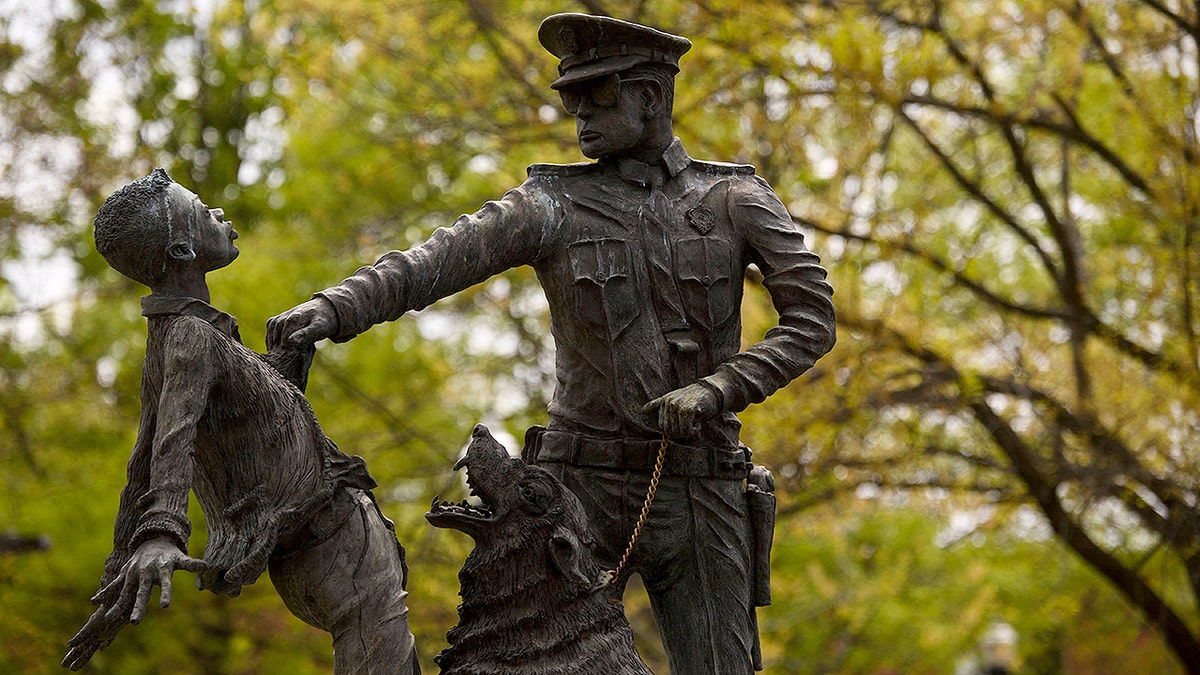 Estátua comemorativa da 'Cruzada das Crianças' de 1963 em Birmingham, Alabama