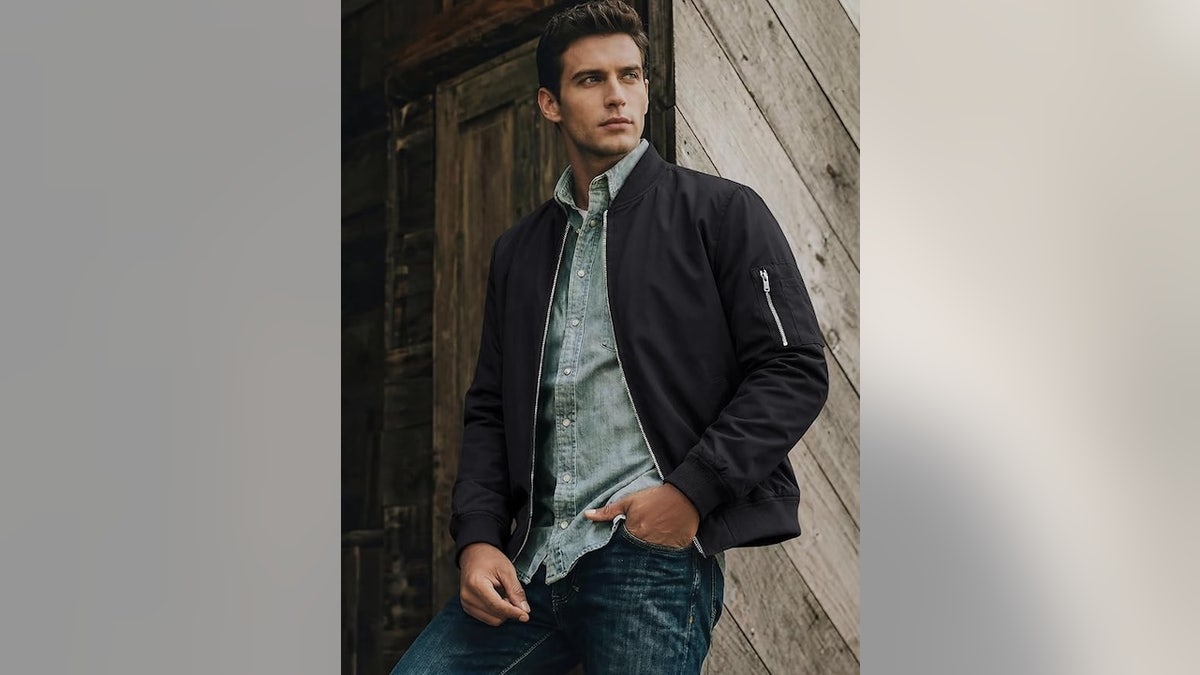 Snag this spring-ready outer layer while it’s on sale.