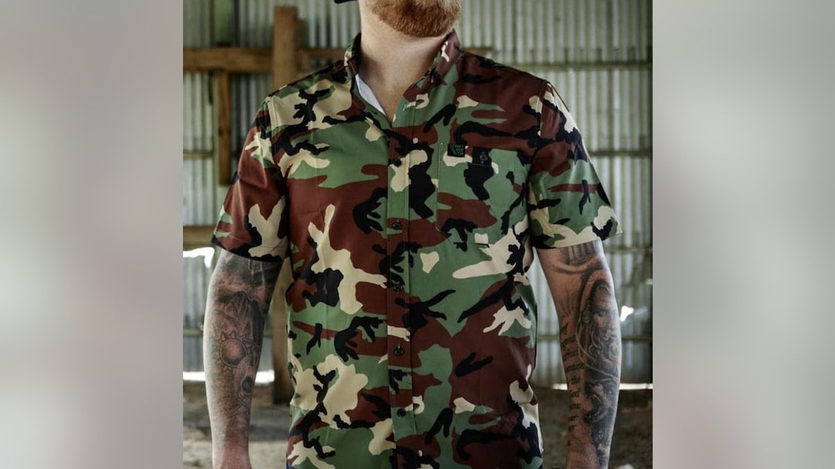 Keep comfortable in this tactical short-sleeve shirt.