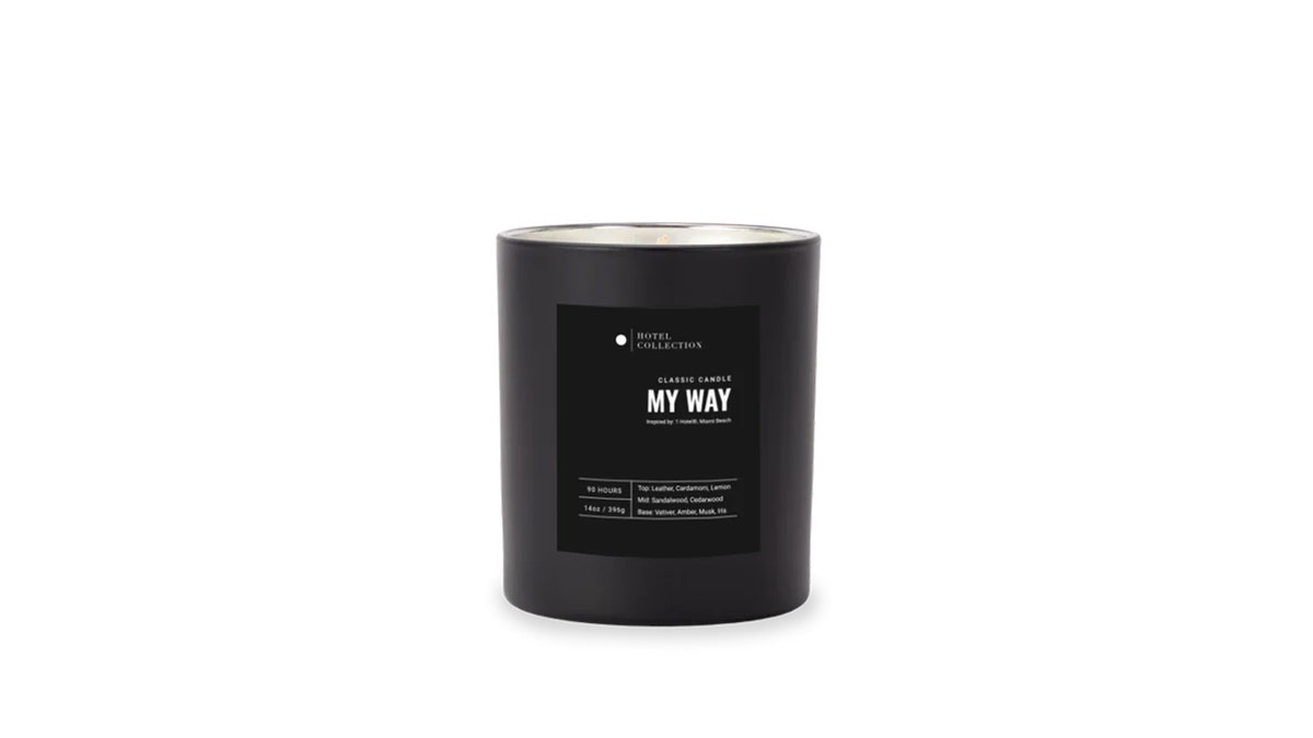 Tuscan leather and sandalwood notes give this candle a rich, masculine edge.