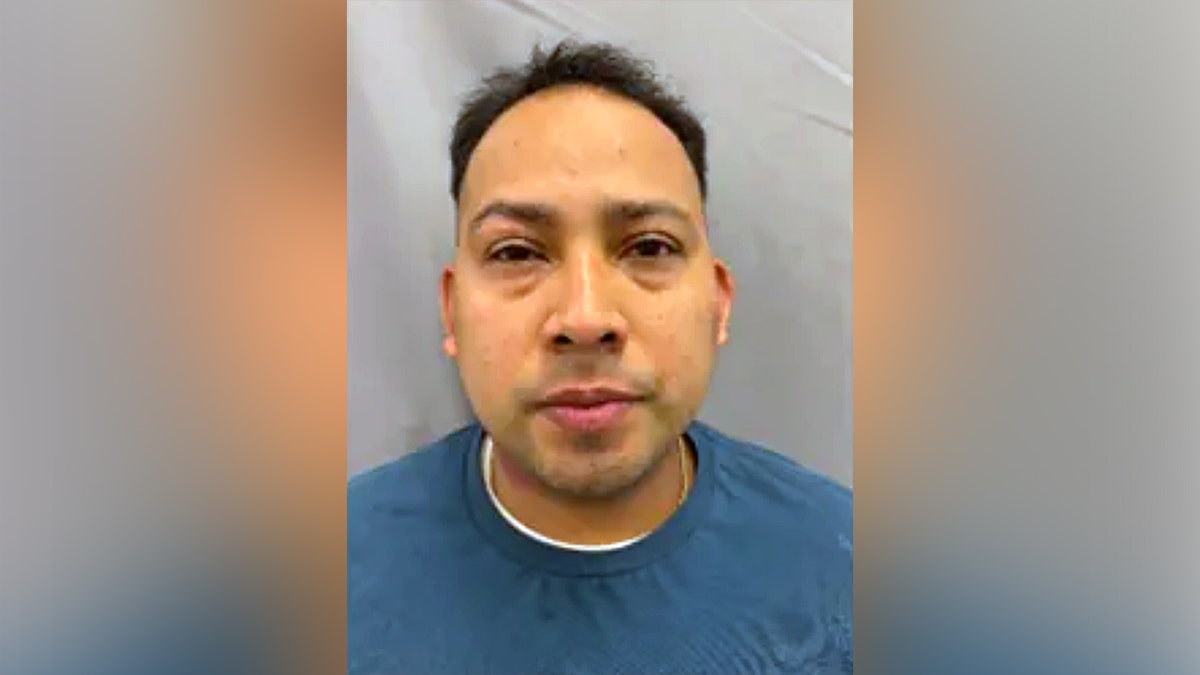 Darwin Alexander Davila-Perez