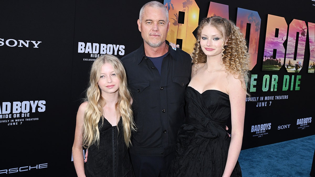 Eric Dane with his daughters on the red carpet in 2024.