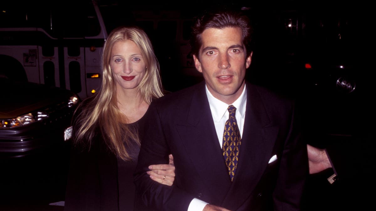 John F. Kennedy Jr. e Carolyn Bessette 