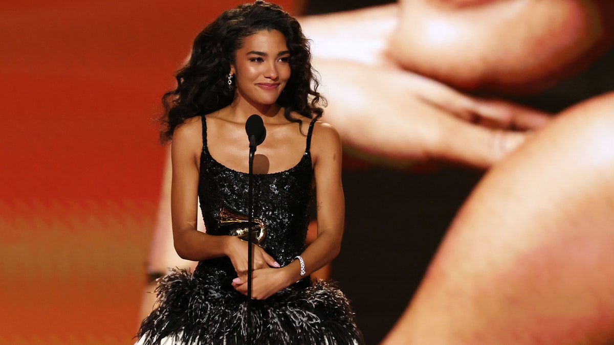 Justin Bieber stuns Grammys by performing in underwear; Trevor Noah jokes about Nicki Minaj in monologue at george magazine