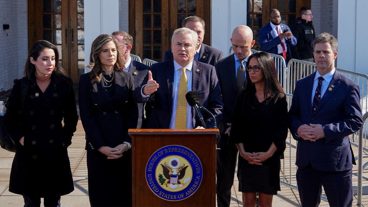 House Republicans at podium