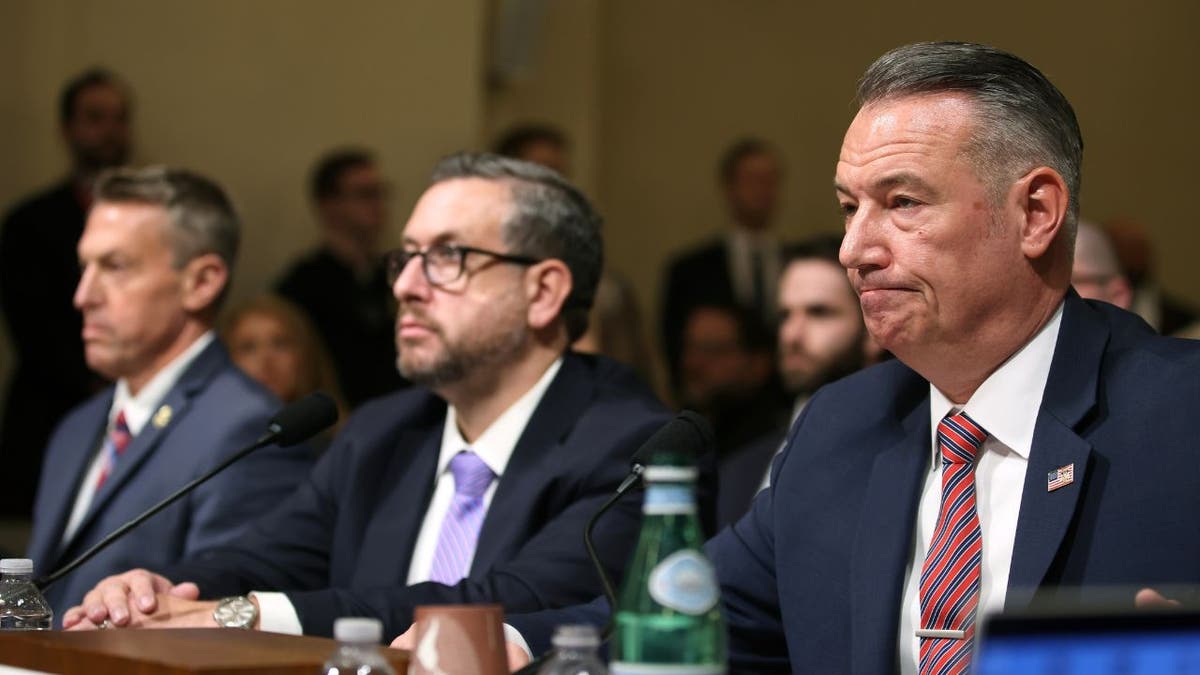 Os líderes do ICE, CBP e USCIS testemunharam perante o Comitê de Segurança Interna da Câmara em Washington.