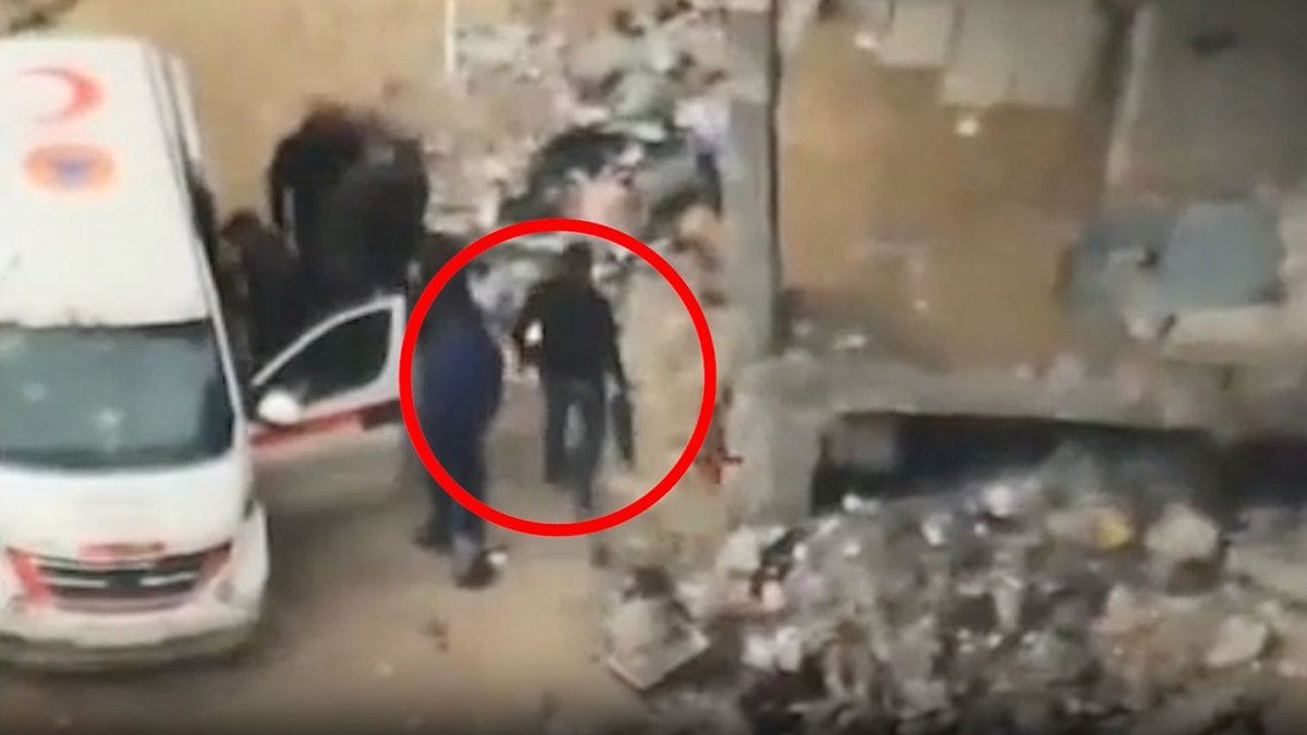 Los terroristas de Hamás utilizan ambulancias para transportar armas