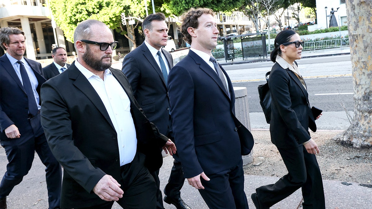 Mark Zuckerberg arrives at Los Angeles court for social media trial.