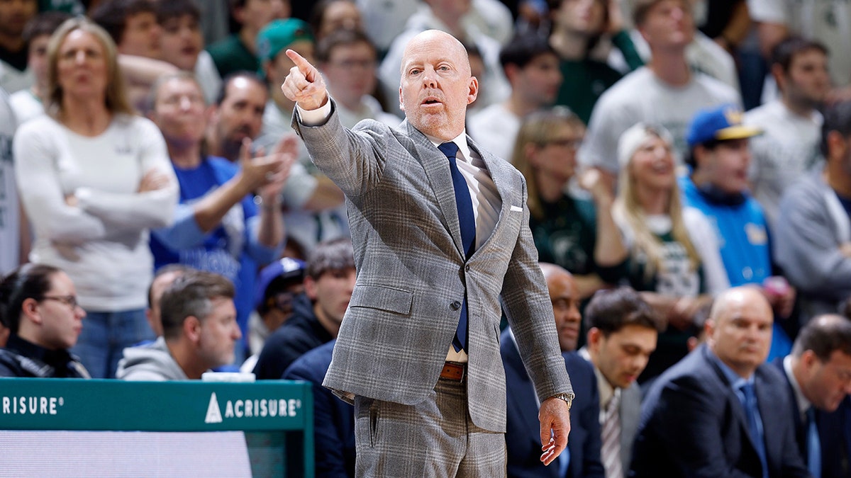 Mick Cronin directs team