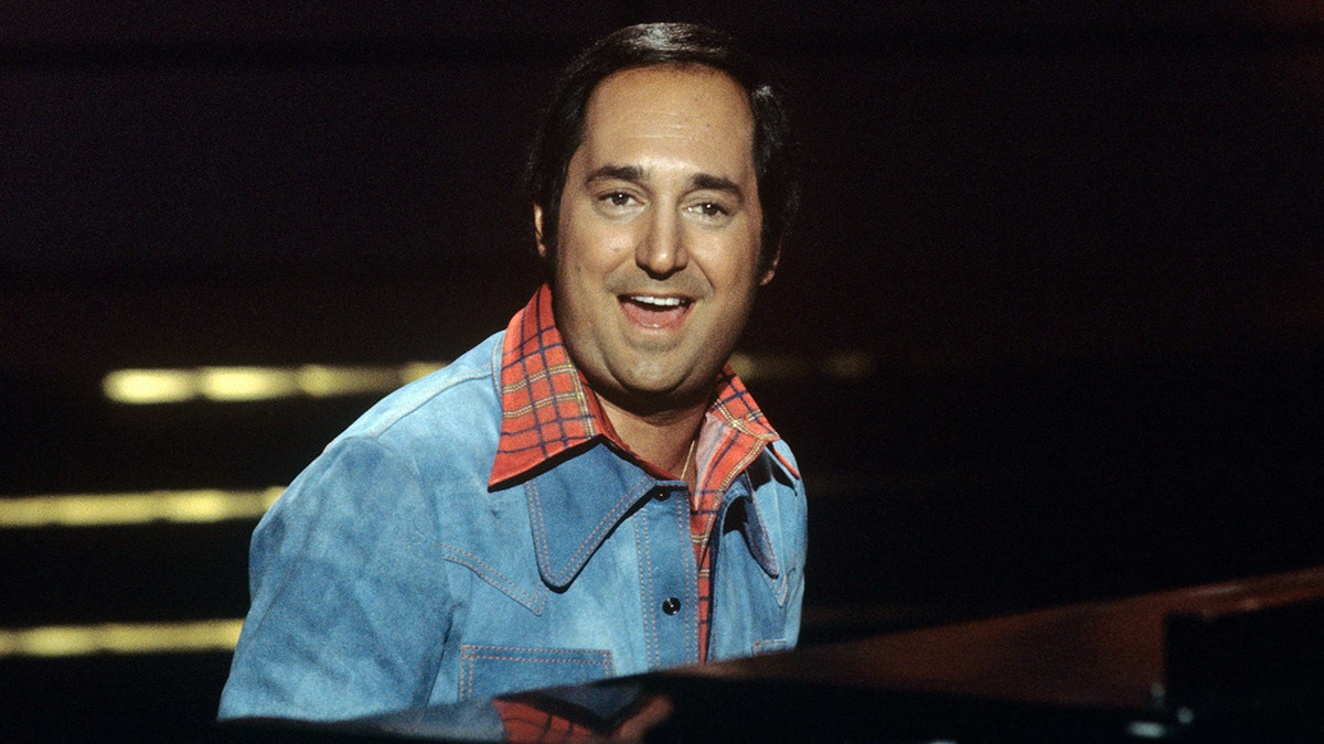 Neil Sedaka on American Bandstand in 1975.