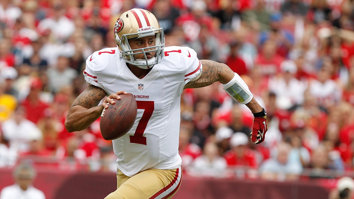 Colin Kaepernick plays in 2013