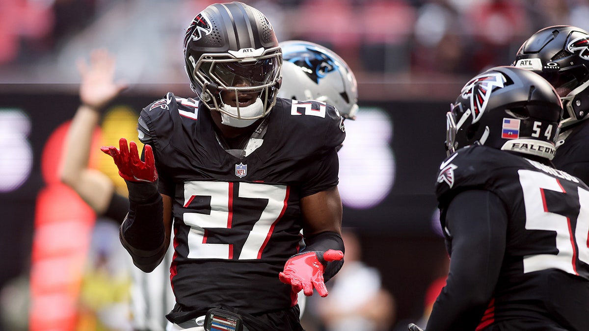 James Pierce Jr. va contra los Panthers