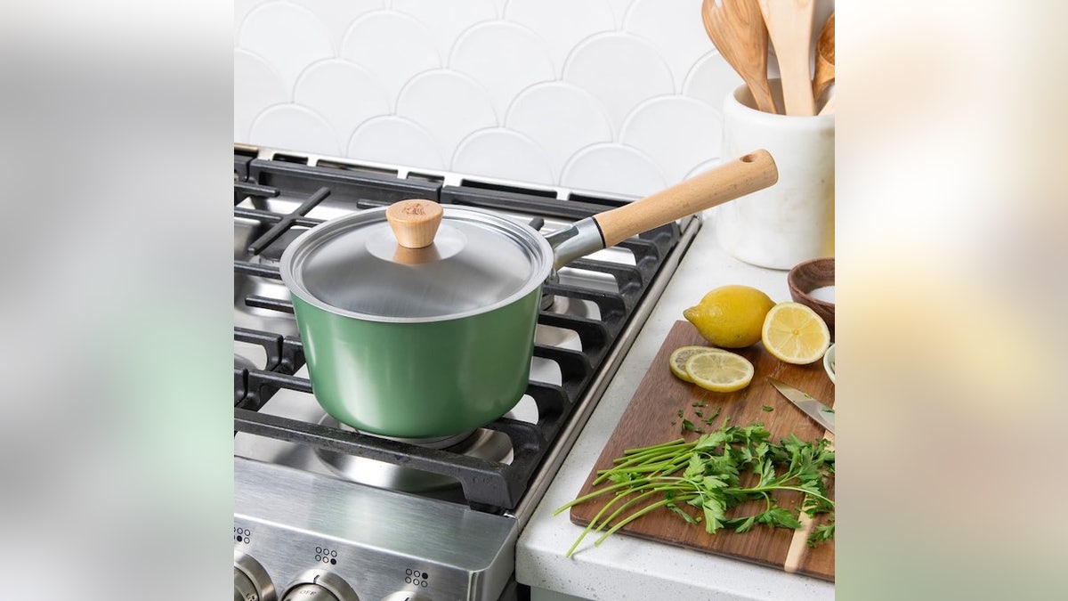 Create delicious sauces without worrying about sticking.