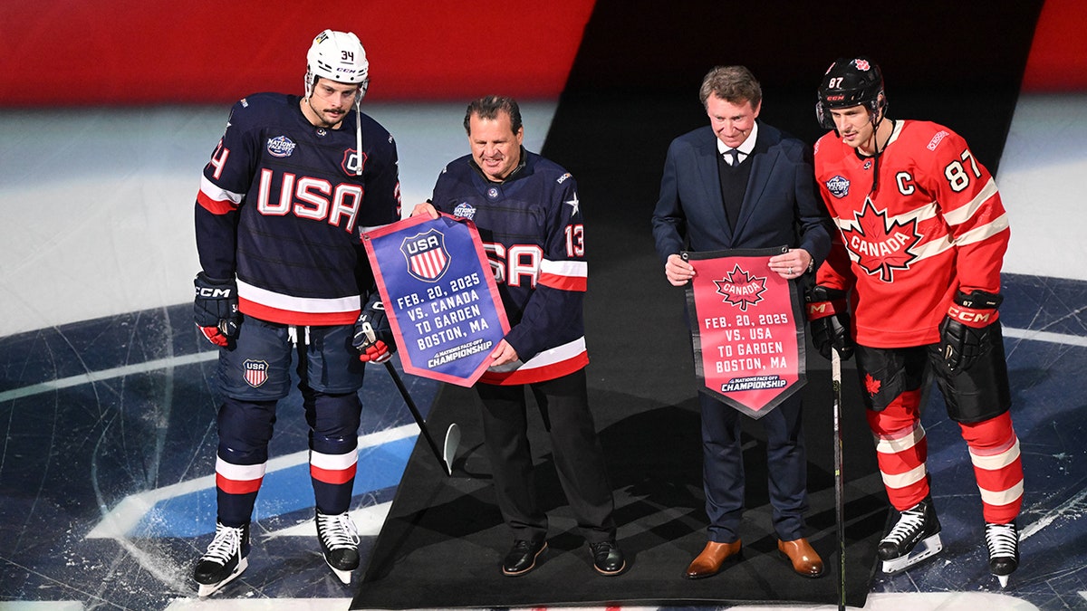Mike Eruzione no confronto das 4 nações
