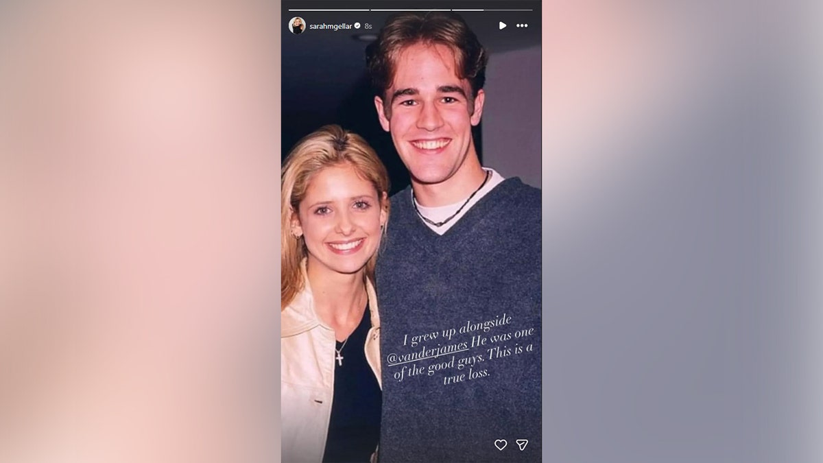 An old photo of Sarah Michelle Gellar and James Van Der Beek.