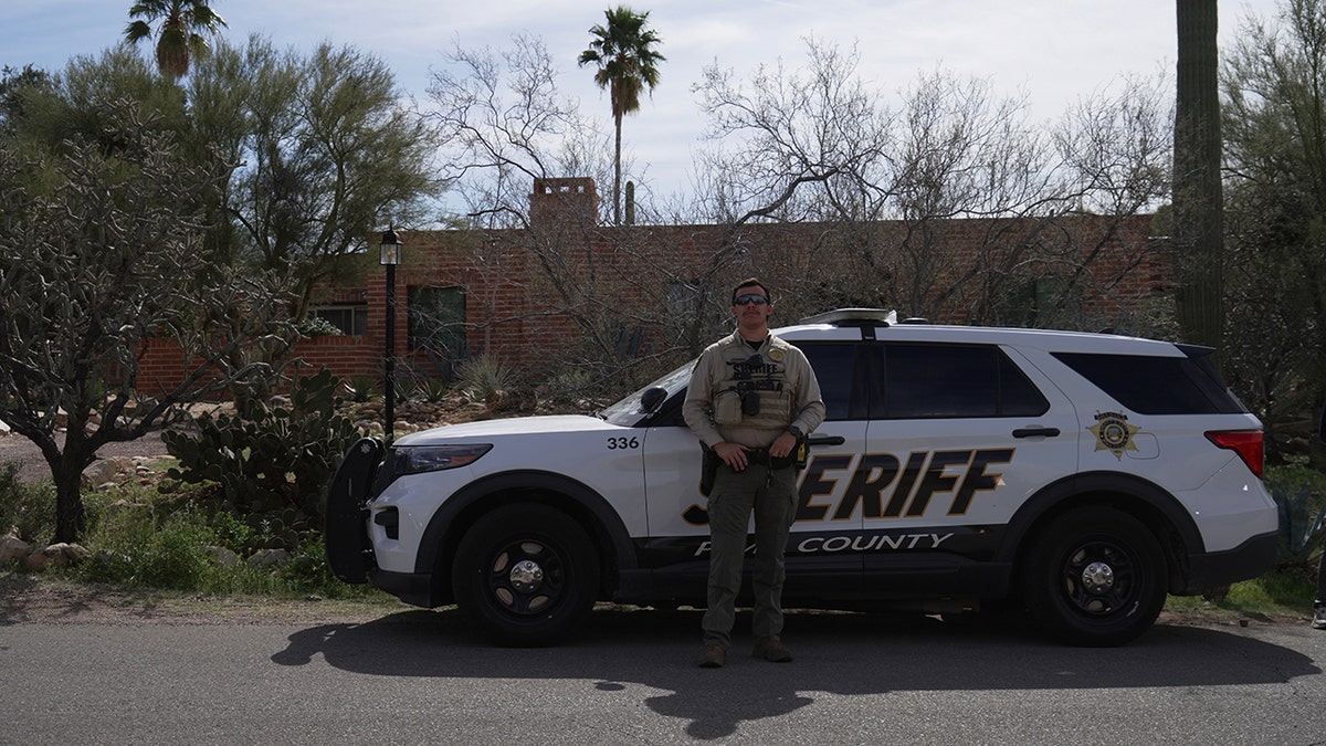Pima County Sheriff's Department subordinate lasting adjacent to conveyance extracurricular Nancy Guthrie's location successful Tucson