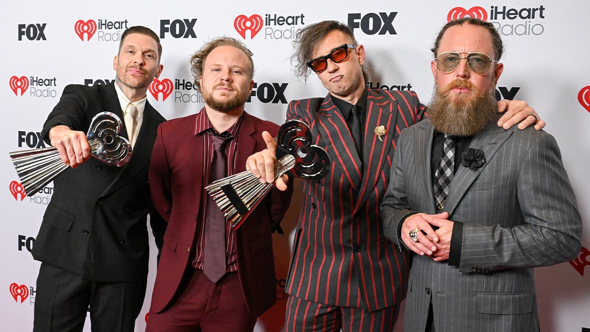 Members of shinedown