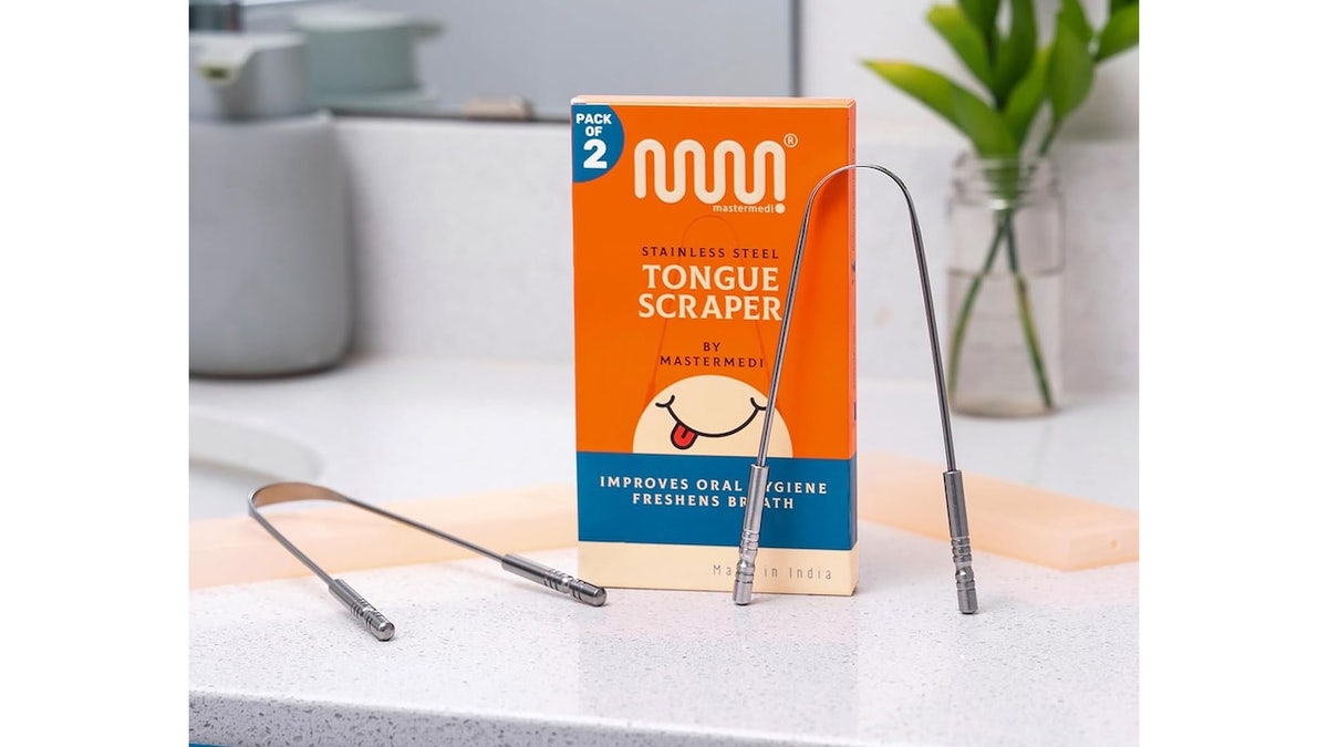 This stainless-steel tongue scraper comes with a compact storage case.