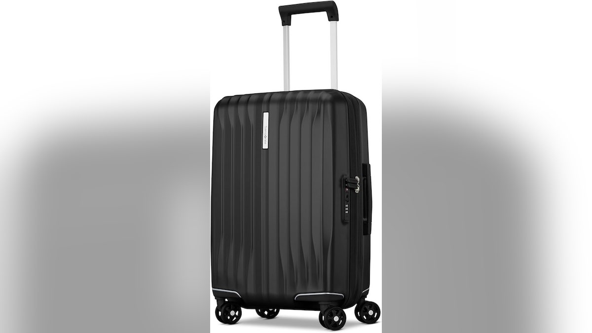 This hardsided suitcase is easy to maneuver.