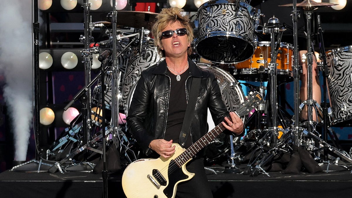 Billie Joe Armstrong on the stage