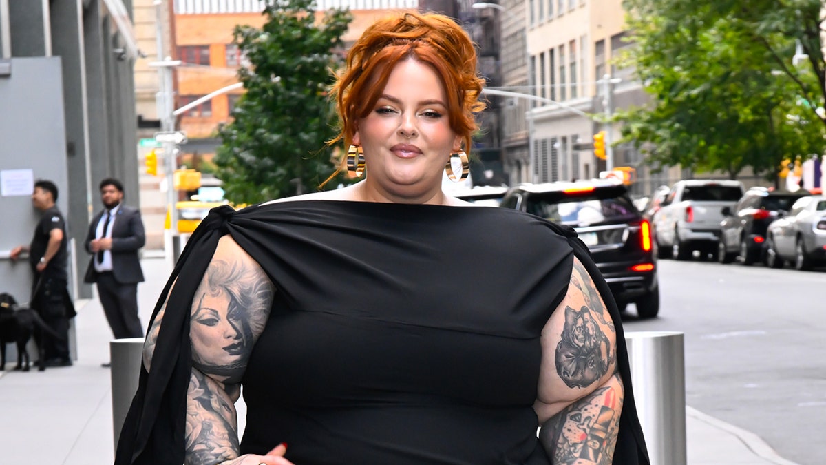 Tess Holliday in a black dress