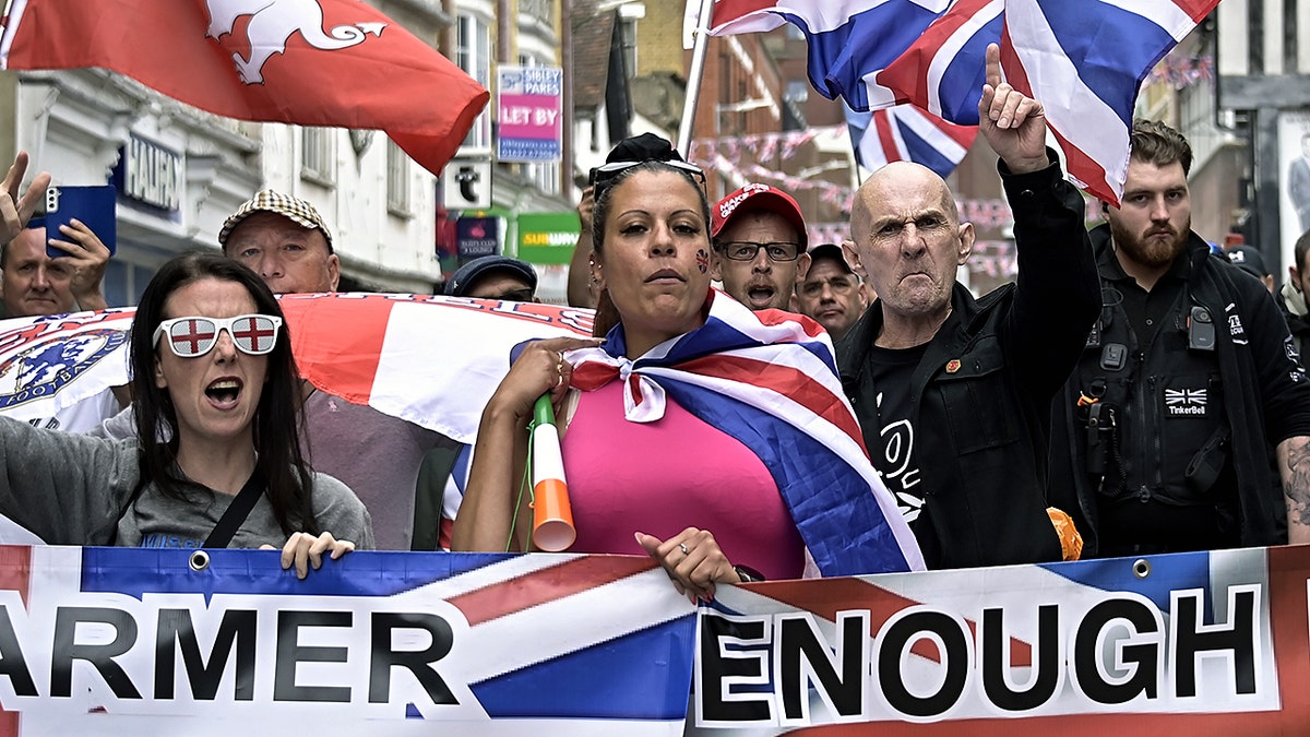 Comedian Pat Smith’s viral immigration parody sparks debate online Comedian Pat Smith’s viral immigration parody sparks debate online