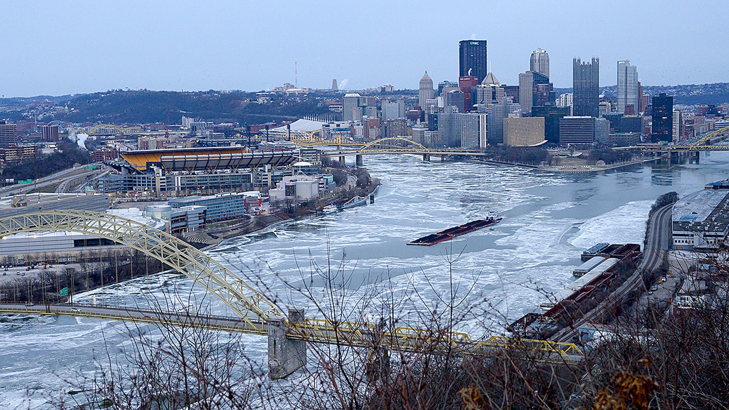Image of Pittsburgh covered in snow