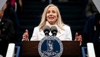 Democrats outnumbered Republicans 6-to-1 among commencement speakers at elite U.S. colleges this year, according to a new College Fix report.