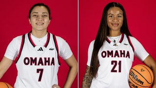 Women’s college basketball players recount rescuing victims after sinkhole swallows 2 vehicles