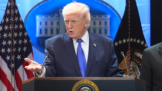 Trump announces 10% global tariff, criticizes Supreme Court justices