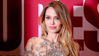 Angelina Jolie preparing to ditch US in July, says ‘I don’t recognize my country’ - Fox News