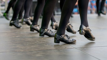 Irish dance groups urged to revise transgender policies after male keeps winning - Fox News