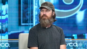 'Duck Dynasty' star Jase Robertson and crew escaped multiple near-death experiences amid ‘ice-pocalypse’ - Fox News