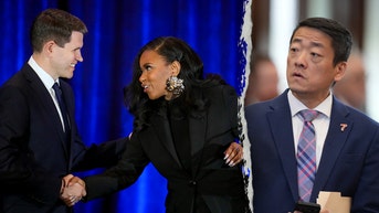 Dems fracture over race rhetoric as ‘mediocre’ jab, ‘oppressor’ remarks ignite primary backlash - Fox News