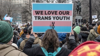 Top NY hospital halts transgender youth treatments, citing 'regulatory' issues - Fox News