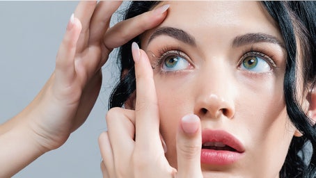 Save up to 30% on Acuvue, Air Optix and more contacts online