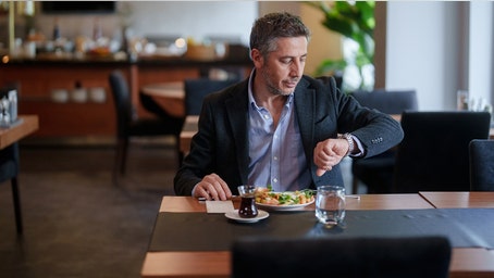 Intermittent fasting may be no better than 'doing nothing,' major review finds