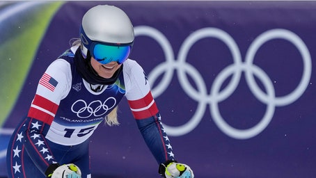 Lindsey Vonn crashes in Winter Olympics alpine ski women's downhill event