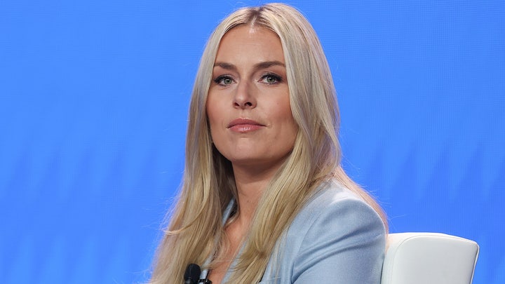 Lindsey Vonn in stable condition after being airlifted from Olympic crash