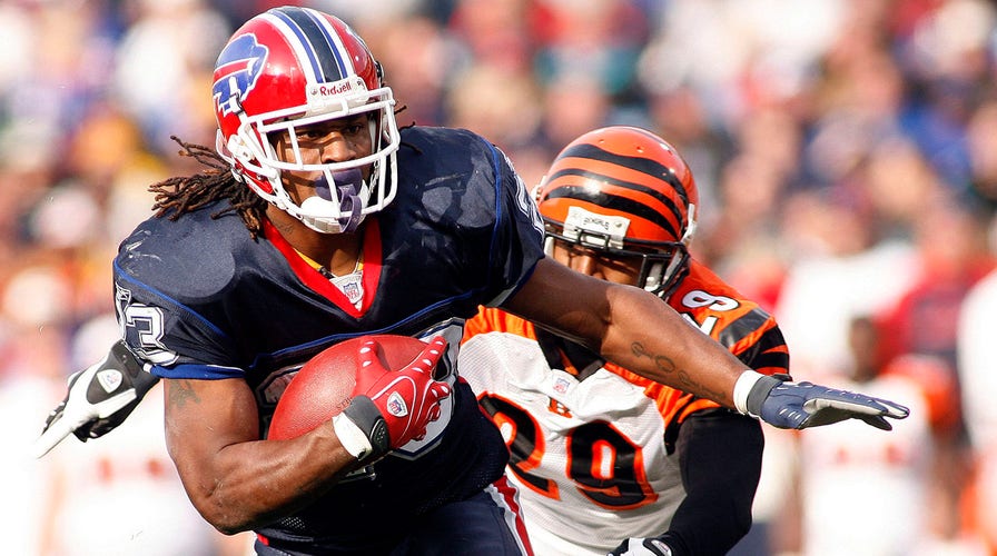 Ex-NFL star dishes on Bills dysfunction early in his career | Fox News