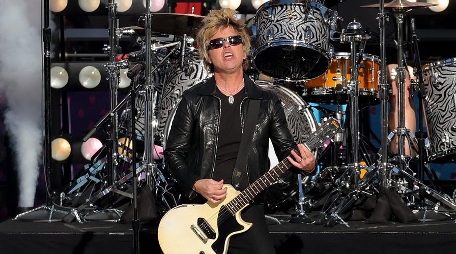 Ex-NFL star Robert Griffin III hopes Bad Bunny's halftime show unites fans